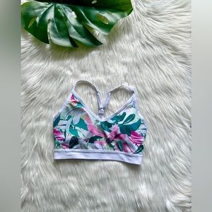 ⭐️ Stunning Floral Sports Bra